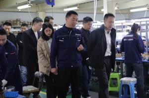 保利汇鑫、钢研极光、金航钛业领导莅临草莓视频成人APP下载IOS轴承考察交流